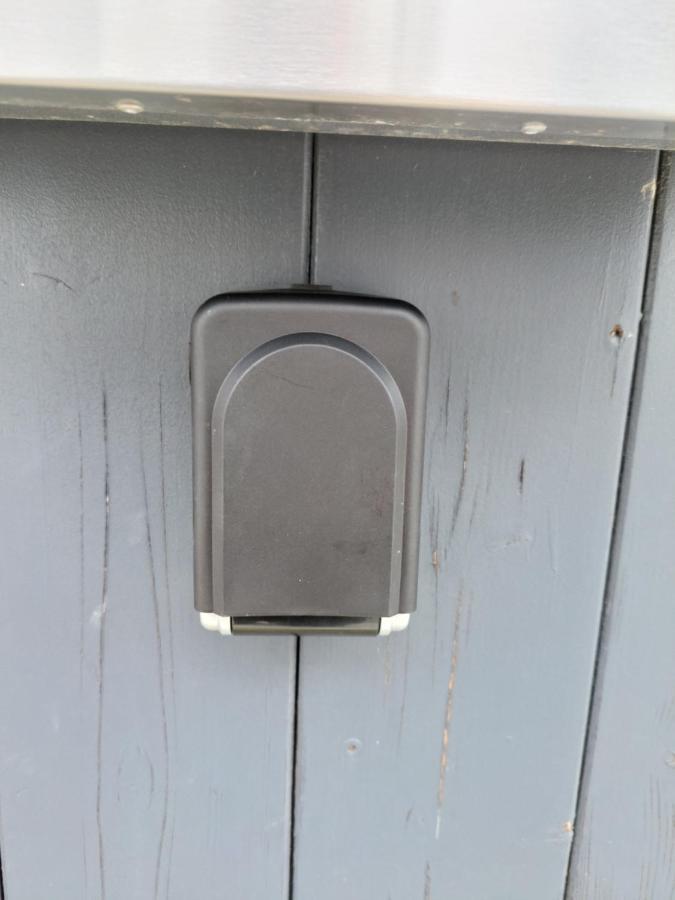 Ganze Ferienwohnung 5 Km Von Erfurt, Mit Kaffeevollautomat, Tv, Wlan, Boxspringbett, Schlafsofa Und Einkaufsmoeglichkeiten, Sehr Gute Anbindung Zur A71 Und A4, Kostenloser Oeff Parkplatz Fuer Pkw Und Transporter Elxleben Luaran gambar